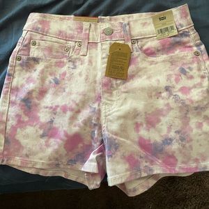 Levi’s tie-dye shorts